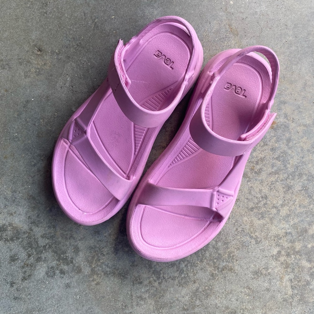 Teva hurricane drift 
size 7